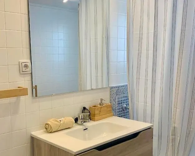 Apartamento Amplio 3 Cerca De La Playa Con Garaje *