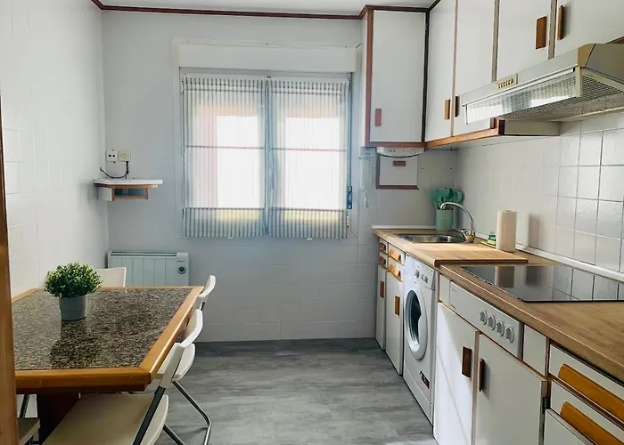 Amplio 3 Cerca De La Playa Con Garaje Appartement Gijón